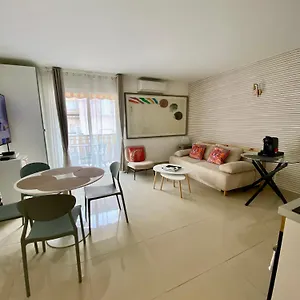  Appartamento 3 Pieces- Vieux Port- Terrasse - Parking Possible